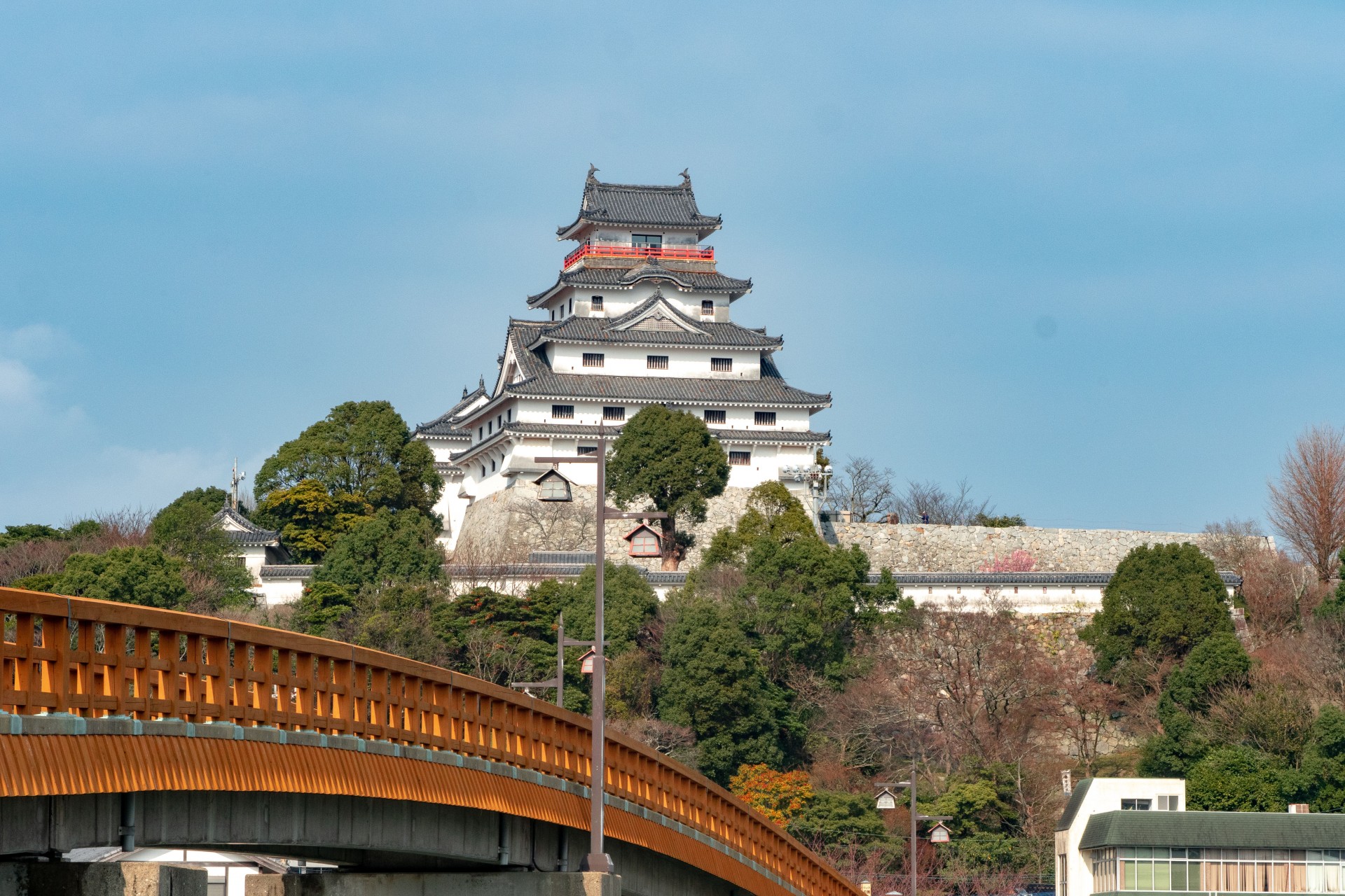唐津城とその周辺の景色